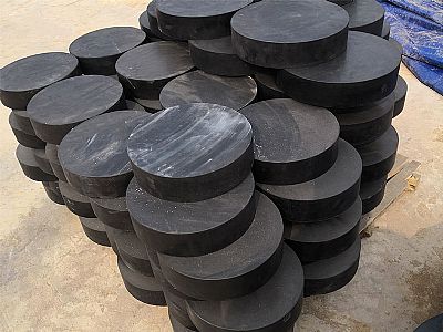马山县板式橡胶支座由若干层橡胶片与薄钢板经加压硫化